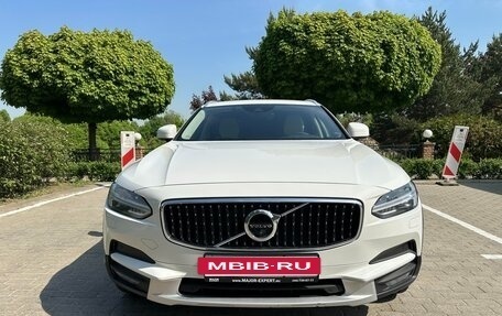 Volvo V90 Cross Country I рестайлинг, 2019 год, 3 100 000 рублей, 10 фотография