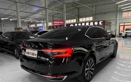 Skoda Superb III рестайлинг, 2022 год, 1 850 000 рублей, 12 фотография