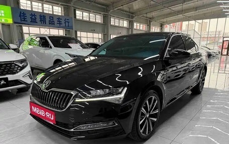 Skoda Superb III рестайлинг, 2022 год, 1 850 000 рублей, 16 фотография