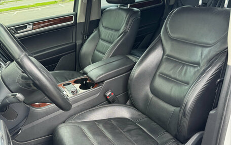 Volkswagen Touareg III, 2012 год, 1 980 000 рублей, 11 фотография