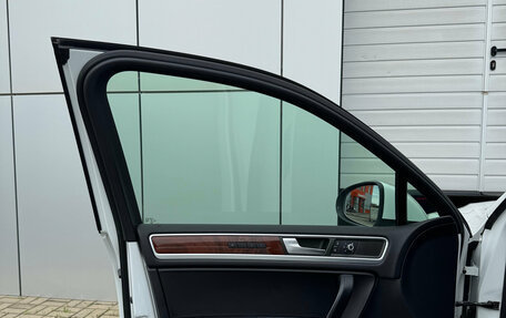 Volkswagen Touareg III, 2012 год, 1 980 000 рублей, 9 фотография