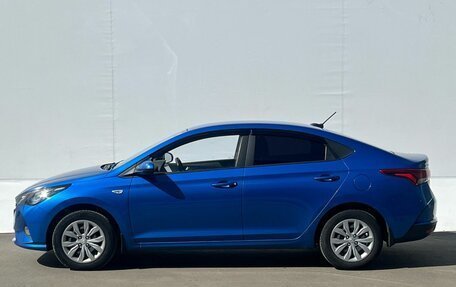 Hyundai Solaris II рестайлинг, 2021 год, 1 655 000 рублей, 8 фотография