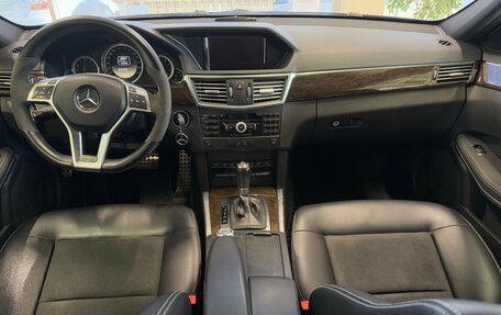 Mercedes-Benz E-Класс, 2011 год, 1 495 000 рублей, 8 фотография