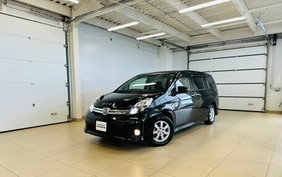 Toyota ISis I, 2013 год, 1 479 000 рублей, 1 фотография