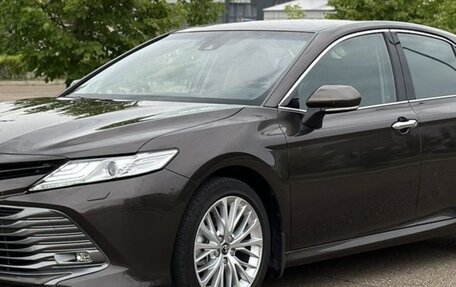 Toyota Camry, 2019 год, 4 250 000 рублей, 1 фотография