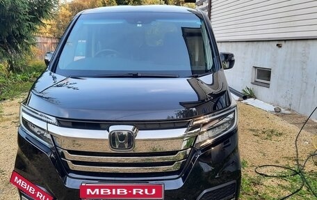 Honda Stepwgn IV, 2019 год, 2 500 000 рублей, 1 фотография