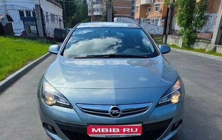 Opel Astra J, 2012 год, 650 000 рублей, 1 фотография