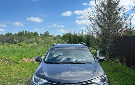 Toyota RAV4, 2016 год, 2 300 000 рублей, 2 фотография