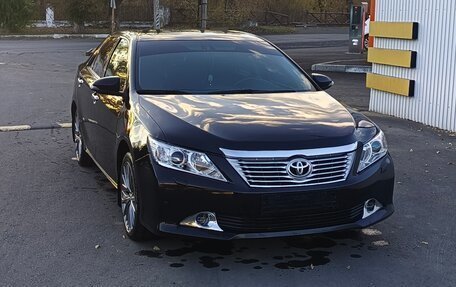 Toyota Camry, 2012 год, 1 900 000 рублей, 2 фотография