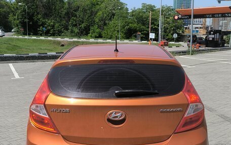 Hyundai Solaris II рестайлинг, 2015 год, 990 000 рублей, 3 фотография