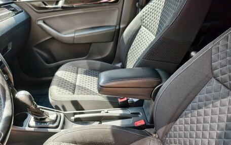 Skoda Rapid I, 2017 год, 1 150 000 рублей, 9 фотография