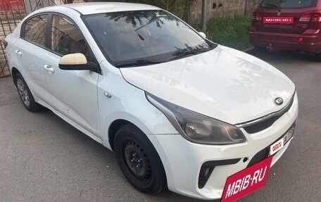 KIA Rio IV, 2018 год, 600 000 рублей, 4 фотография