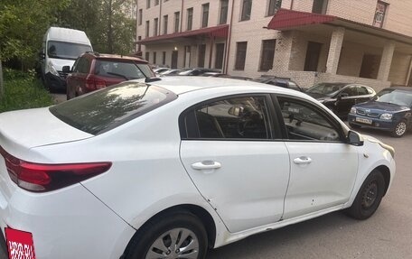 KIA Rio IV, 2018 год, 600 000 рублей, 5 фотография
