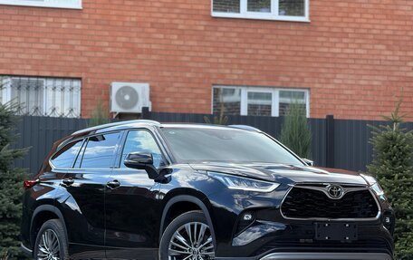 Toyota Highlander, 2026 год, 5 000 000 рублей, 4 фотография