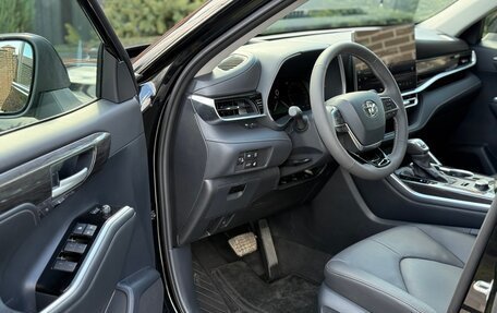 Toyota Highlander, 2026 год, 5 000 000 рублей, 17 фотография