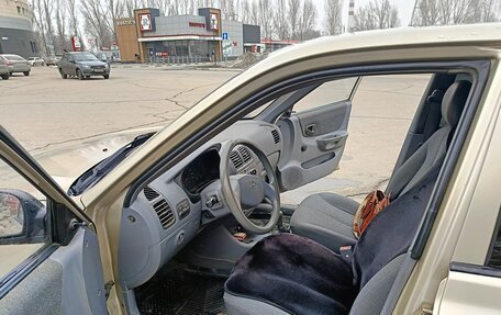 Hyundai Accent II, 2005 год, 200 000 рублей, 3 фотография