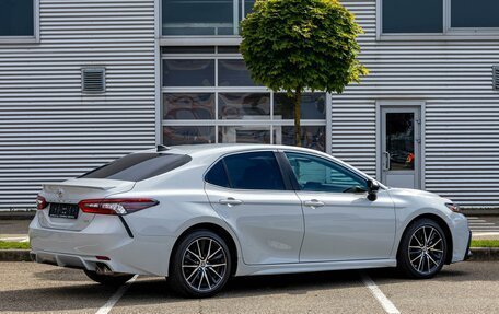 Toyota Camry, 2022 год, 3 155 000 рублей, 6 фотография