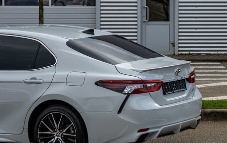 Toyota Camry, 2022 год, 3 155 000 рублей, 10 фотография
