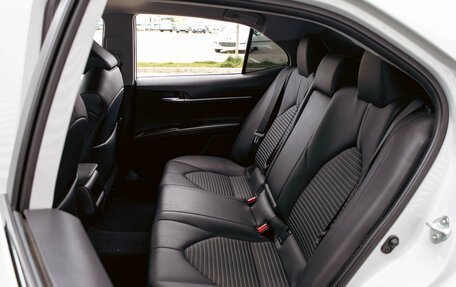 Toyota Camry, 2022 год, 3 155 000 рублей, 17 фотография