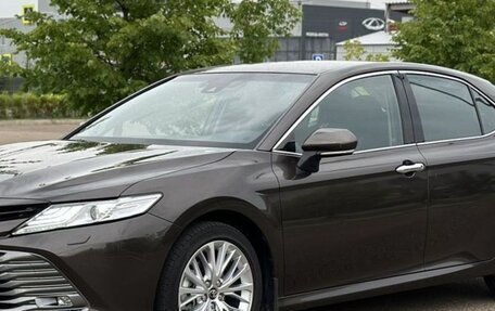 Toyota Camry, 2019 год, 4 250 000 рублей, 3 фотография