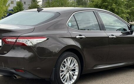 Toyota Camry, 2019 год, 4 250 000 рублей, 4 фотография