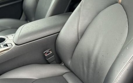 Toyota Camry, 2019 год, 4 250 000 рублей, 14 фотография