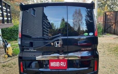 Honda Stepwgn IV, 2019 год, 2 500 000 рублей, 6 фотография