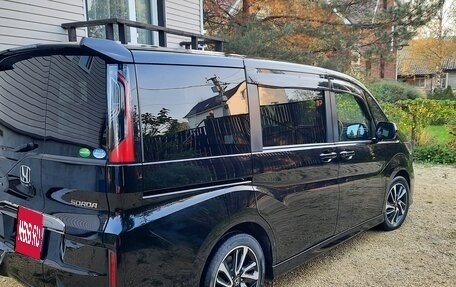Honda Stepwgn IV, 2019 год, 2 500 000 рублей, 4 фотография