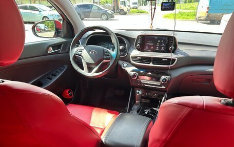 Hyundai Tucson III, 2019 год, 2 350 000 рублей, 17 фотография