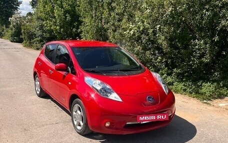 Nissan Leaf I, 2016 год, 900 000 рублей, 2 фотография