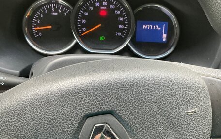 Renault Logan II, 2017 год, 550 000 рублей, 11 фотография