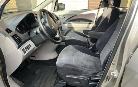 Mitsubishi Grandis, 2007 год, 950 000 рублей, 14 фотография