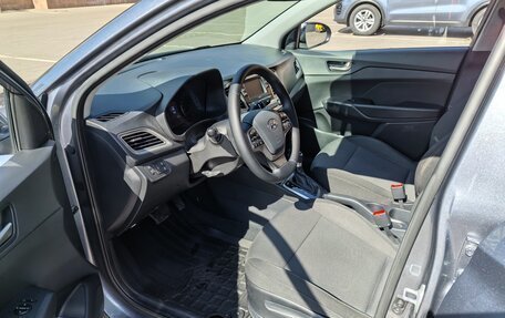 Hyundai Solaris II рестайлинг, 2019 год, 1 450 000 рублей, 8 фотография