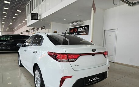 KIA Rio IV, 2018 год, 1 679 000 рублей, 6 фотография
