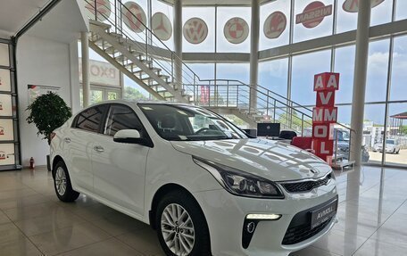 KIA Rio IV, 2018 год, 1 679 000 рублей, 3 фотография