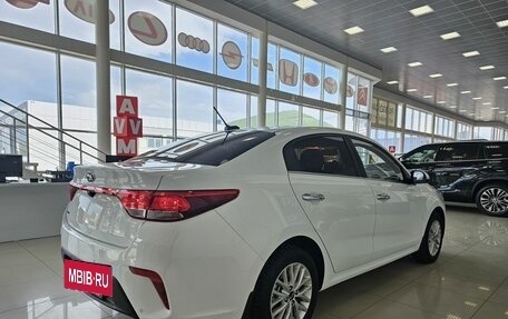 KIA Rio IV, 2018 год, 1 679 000 рублей, 8 фотография
