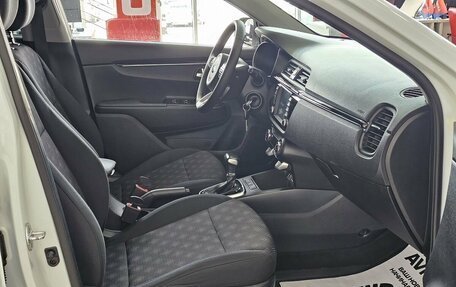 KIA Rio IV, 2018 год, 1 679 000 рублей, 17 фотография