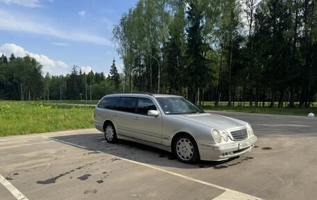 Mercedes-Benz E-Класс, 2002 год, 500 000 рублей, 1 фотография