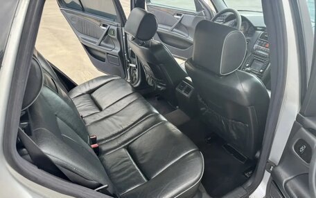 Mercedes-Benz E-Класс, 2002 год, 500 000 рублей, 11 фотография