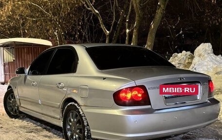 Hyundai Sonata IV рестайлинг, 2004 год, 450 000 рублей, 4 фотография