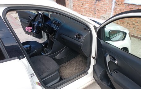Volkswagen Polo VI (EU Market), 2011 год, 500 000 рублей, 10 фотография