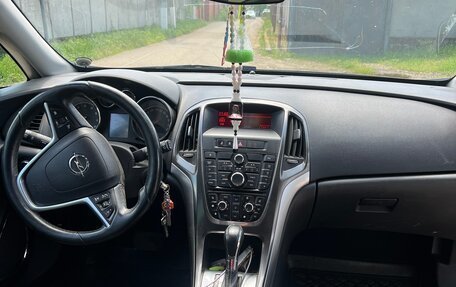 Opel Astra J, 2011 год, 1 150 000 рублей, 10 фотография