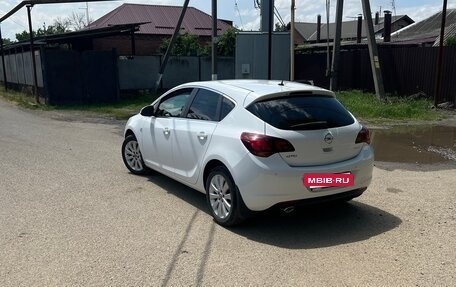 Opel Astra J, 2011 год, 1 150 000 рублей, 2 фотография
