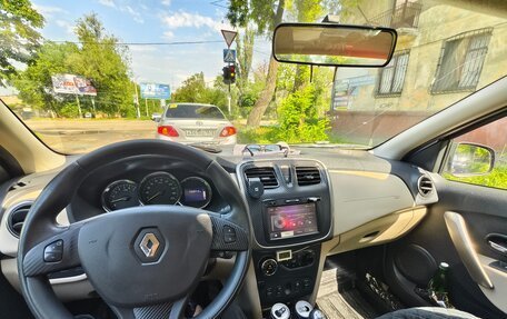Renault Logan II, 2015 год, 720 000 рублей, 10 фотография