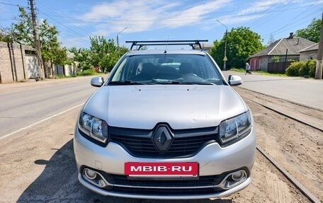 Renault Logan II, 2015 год, 720 000 рублей, 6 фотография