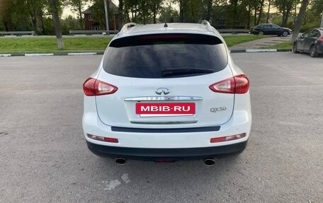 Infiniti QX50 I рестайлинг, 2013 год, 1 850 000 рублей, 4 фотография