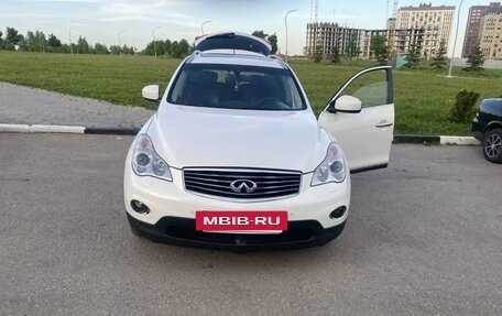 Infiniti QX50 I рестайлинг, 2013 год, 1 850 000 рублей, 14 фотография