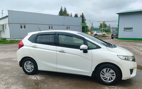 Honda Fit III, 2013 год, 1 300 000 рублей, 1 фотография
