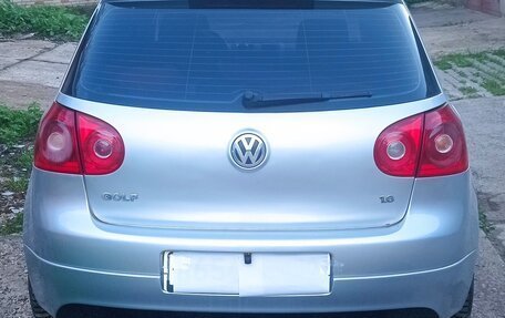 Volkswagen Golf V, 2005 год, 650 000 рублей, 1 фотография