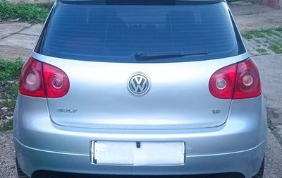 Volkswagen Golf V, 2005 год, 650 000 рублей, 1 фотография